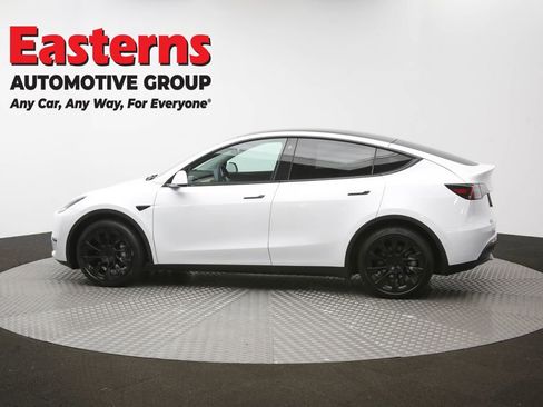 Used 2021 Tesla Model Y Long Range AWD/4WD image 55