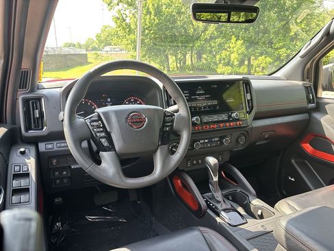 Certified 2025 Nissan Frontier PRO-4X w/ Pro Premium Package AWD/4WD image 17