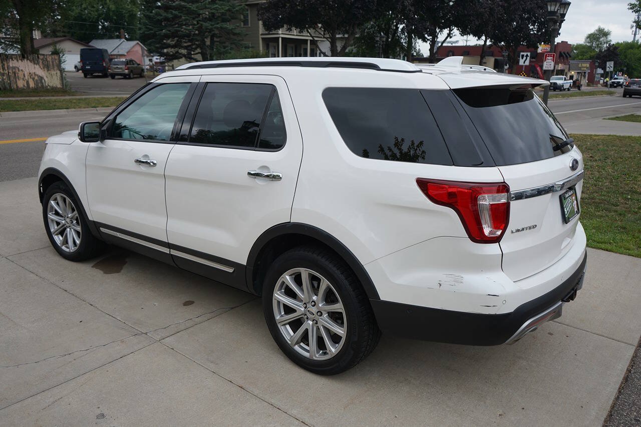 Used 2016 Ford Explorer Limited w/ Equipment Group 301A AWD/4WD image 13