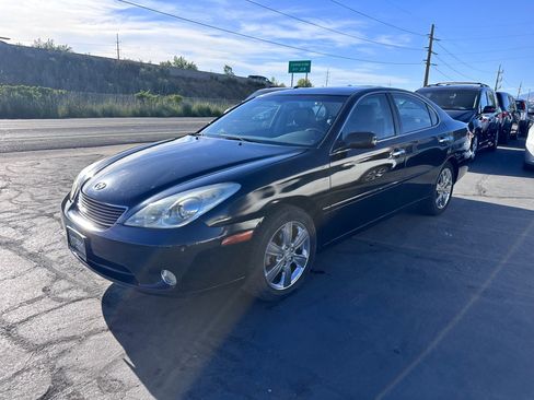 Used 2005 Lexus ES 330 FWD image 2
