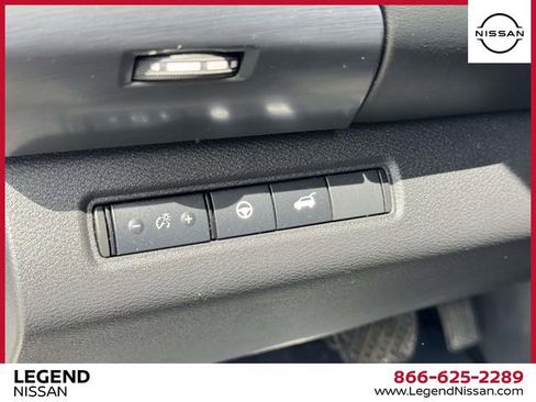 Used 2023 Nissan Pathfinder SL w/ SL Premium Package AWD/4WD image 18