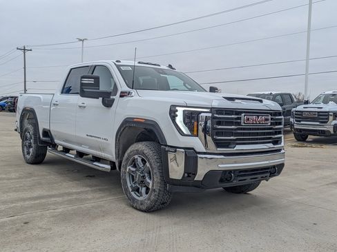 New 2026 GMC Sierra 2500 SLE w/ Preferred Package image 5