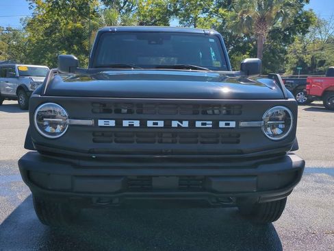 New 2025 Ford Bronco 4-Door image 9