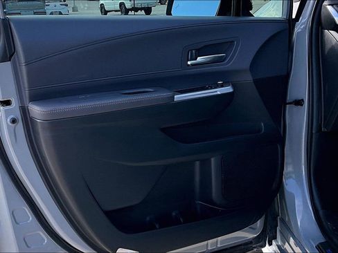 Used 2024 Toyota Sienna XLE Woodland Edition image 21