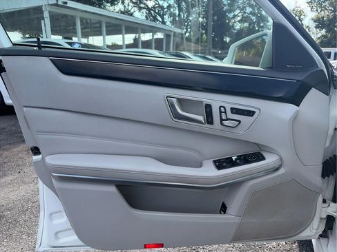 Used 2016 Mercedes-Benz E 250 Sedan image 21