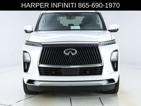 Used 2025 INFINITI QX80 Sensory AWD/4WD image 17