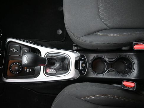 Used 2018 Jeep Compass Sport image 19