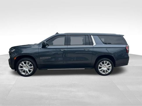 Used 2021 Chevrolet Suburban High Country RWD image 2