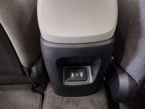 New 2026 Hyundai Elantra Limited FWD image 37