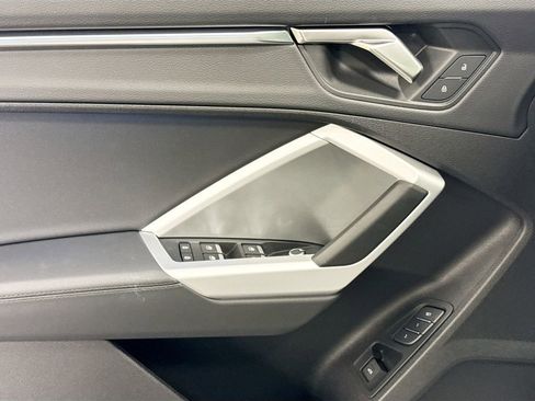 Certified 2024 Audi Q3 2.0T Premium Plus image 21