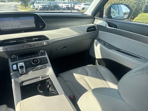 Used 2022 Hyundai Palisade SEL w/ Premium Package FWD image 20