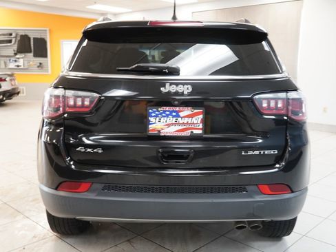 Used 2018 Jeep Compass Limited AWD/4WD image 9