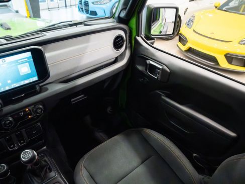 Used 2025 Jeep Wrangler Sport S image 11