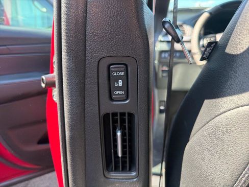 Used 2025 Honda Odyssey Sport-L image 23