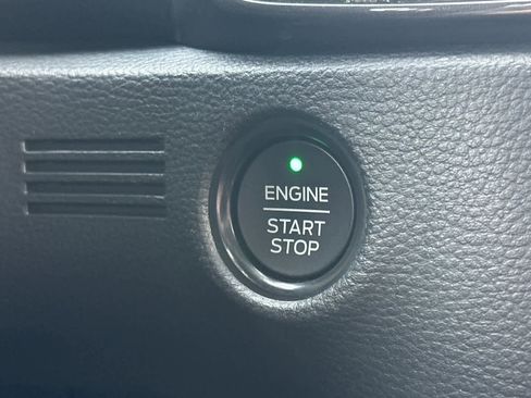 Certified 2019 Ford Ranger Lariat w/ Equipment Group 501A Mid image 22