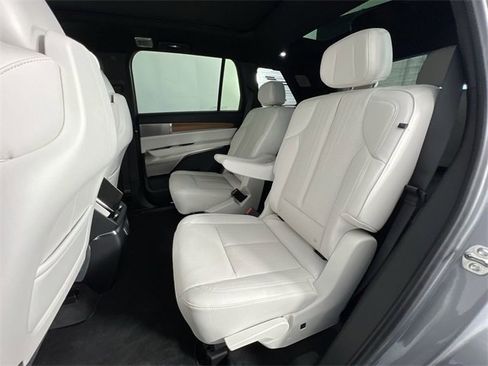 Used 2026 Cadillac Vistiq Sport image 26