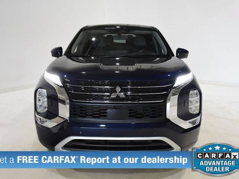 Used 2024 Mitsubishi Outlander SE AWD/4WD image 2