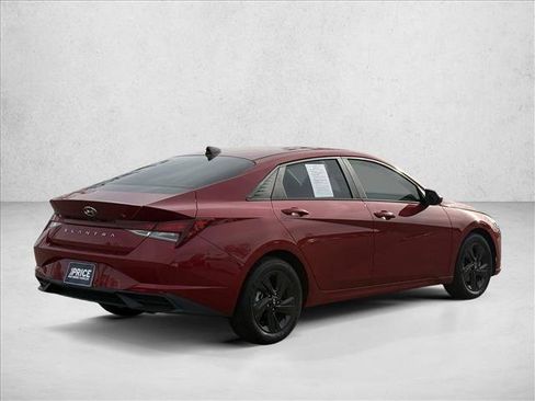 Certified 2023 Hyundai Elantra SEL FWD image 5