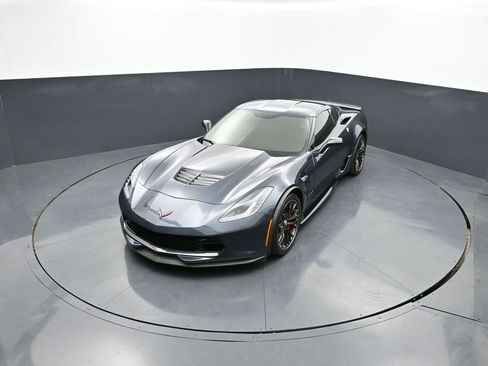 Used 2019 Chevrolet Corvette Z06 RWD image 16