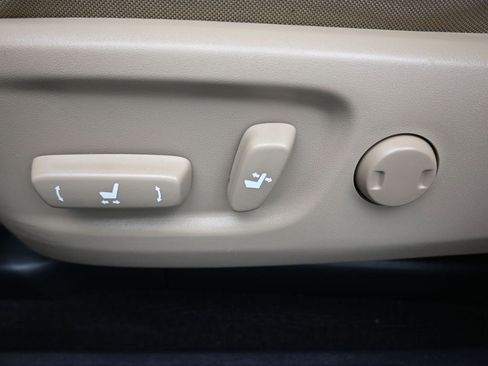 Used 2019 Toyota 4Runner SR5 image 12