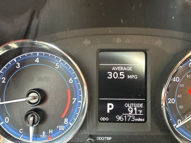 Used 2017 Toyota Corolla LE FWD image 11