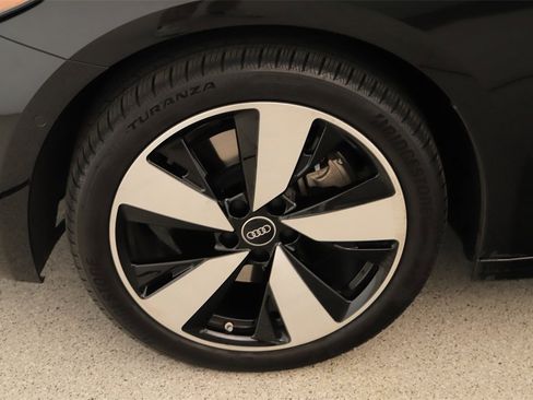 Certified 2025 Audi A5 2.0T Prestige w/ 19" Wheel Package image 33