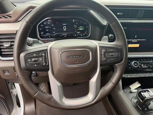 Used 2024 GMC Sierra 1500 Denali w/ Denali Reserve Package AWD/4WD image 12