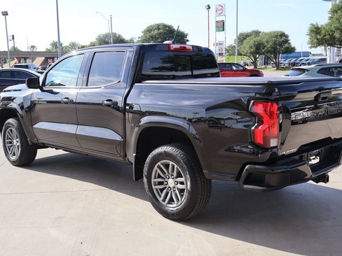 Used 2024 Chevrolet Colorado LT w/ LT Convenience Package II RWD image 11