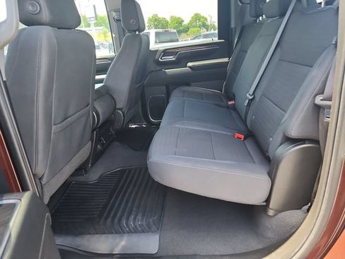 Used 2024 Chevrolet Silverado 2500 LT AWD/4WD image 10