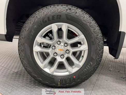 New 2026 Chevrolet Silverado 1500 LT AWD/4WD image 18