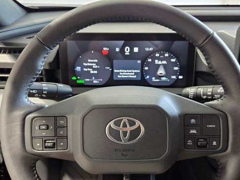 Used 2026 Toyota RAV4 SE FWD image 26