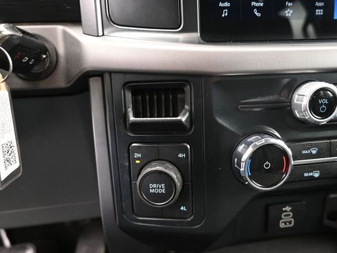 Used 2025 Ford F150 XLT w/ Equipment Group 301A Standard image 17