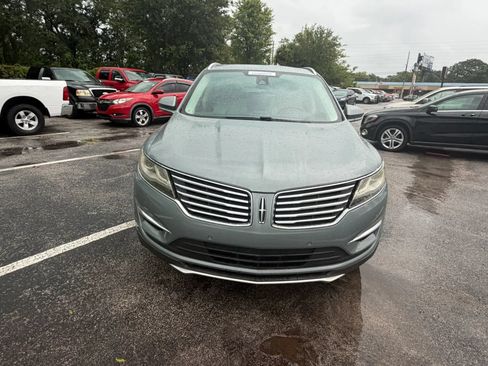 Used 2017 Lincoln MKC Reserve FWD image 3
