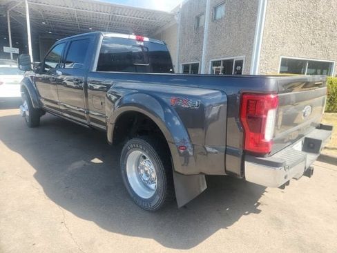Used 2019 Ford F450 Lariat w/ Lariat Ultimate Package AWD/4WD image 3