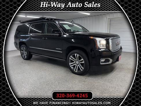 Used 2017 GMC Yukon XL Denali w/ Open Road Package AWD/4WD image 1