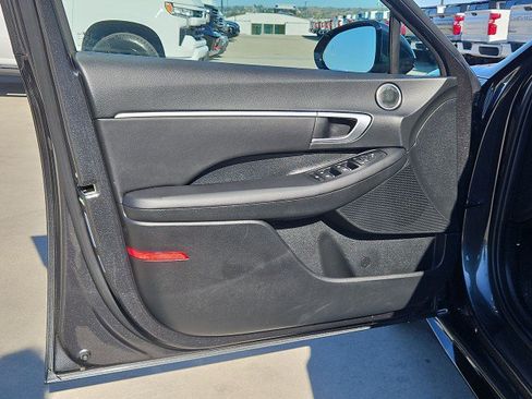 Used 2025 Hyundai Sonata SEL FWD image 21