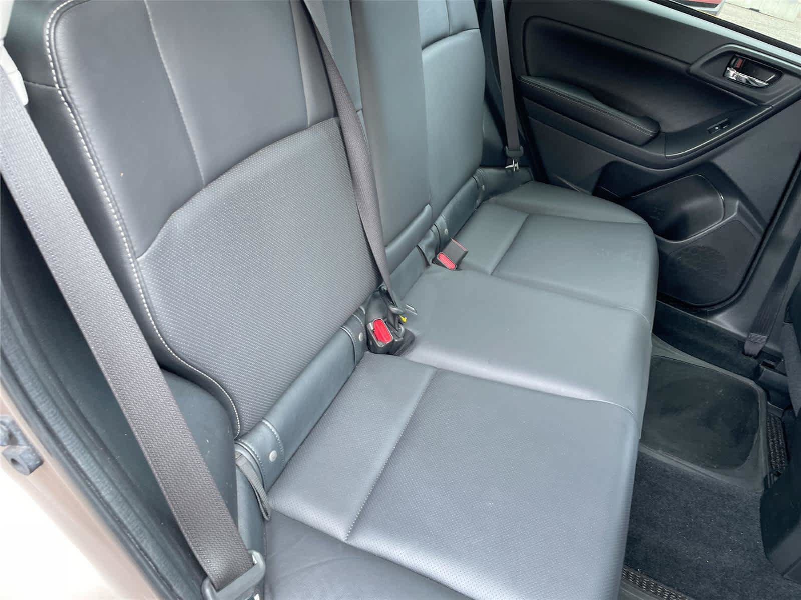 Used 2015 Subaru Forester 2.5i Limited AWD/4WD image 17