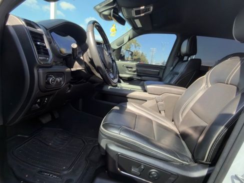 Used 2022 RAM 1500 Limited AWD/4WD image 9