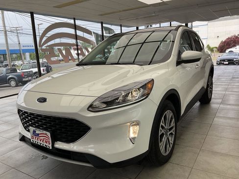 Used 2022 Ford Escape SEL AWD/4WD image 3