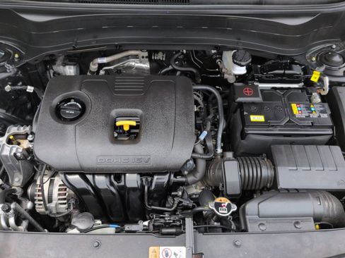 Certified 2024 Kia Seltos EX FWD image 15