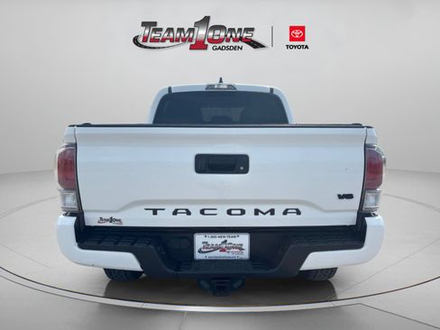Used 2020 Toyota Tacoma TRD Sport AWD/4WD image 7