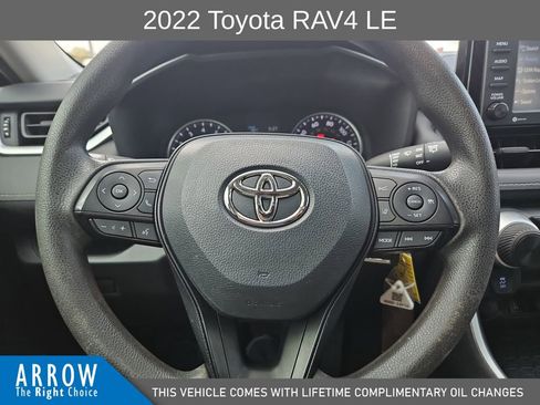 Used 2022 Toyota RAV4 LE image 27