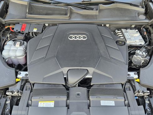 Used 2025 Audi Q8 Premium Plus w/ Premium Plus Package AWD/4WD image 9