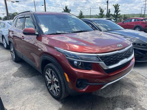 Used 2021 Kia Seltos S AWD/4WD image 1