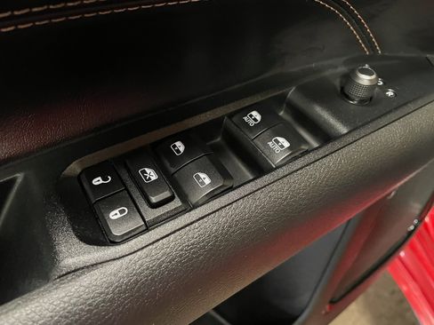 Used 2022 Jeep Compass Limited AWD/4WD image 12