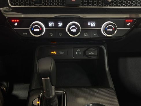 Used 2024 Honda Civic EX-L image 19