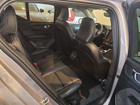 Certified 2026 Volvo XC40 B5 Core w/ Climate Package AWD/4WD image 9