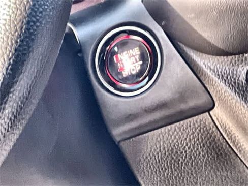 Certified 2024 Honda HR-V LX image 28