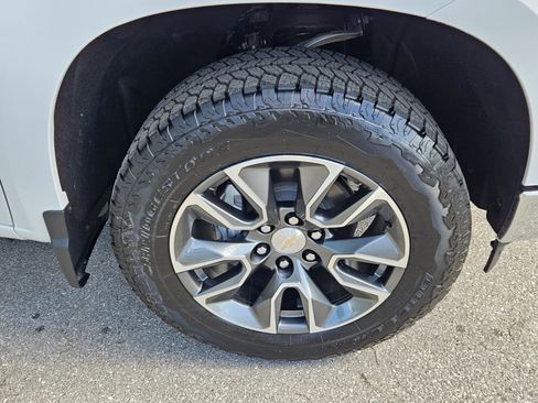 New 2025 Chevrolet Silverado 1500 LT AWD/4WD image 12