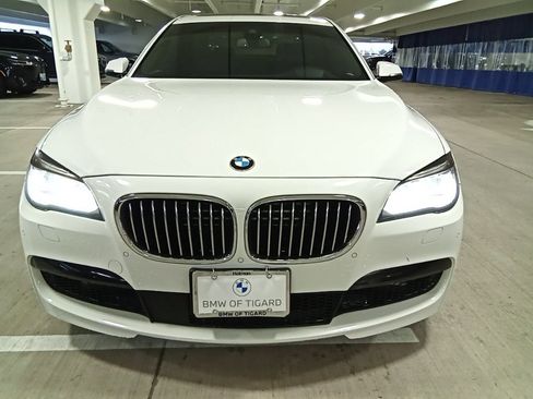 Used 2015 BMW ALPINA B7 xDrive image 4